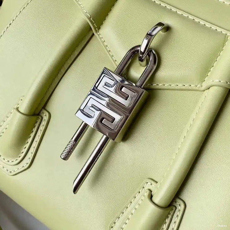 Bags Givenchy 2110SW0005 s 0522